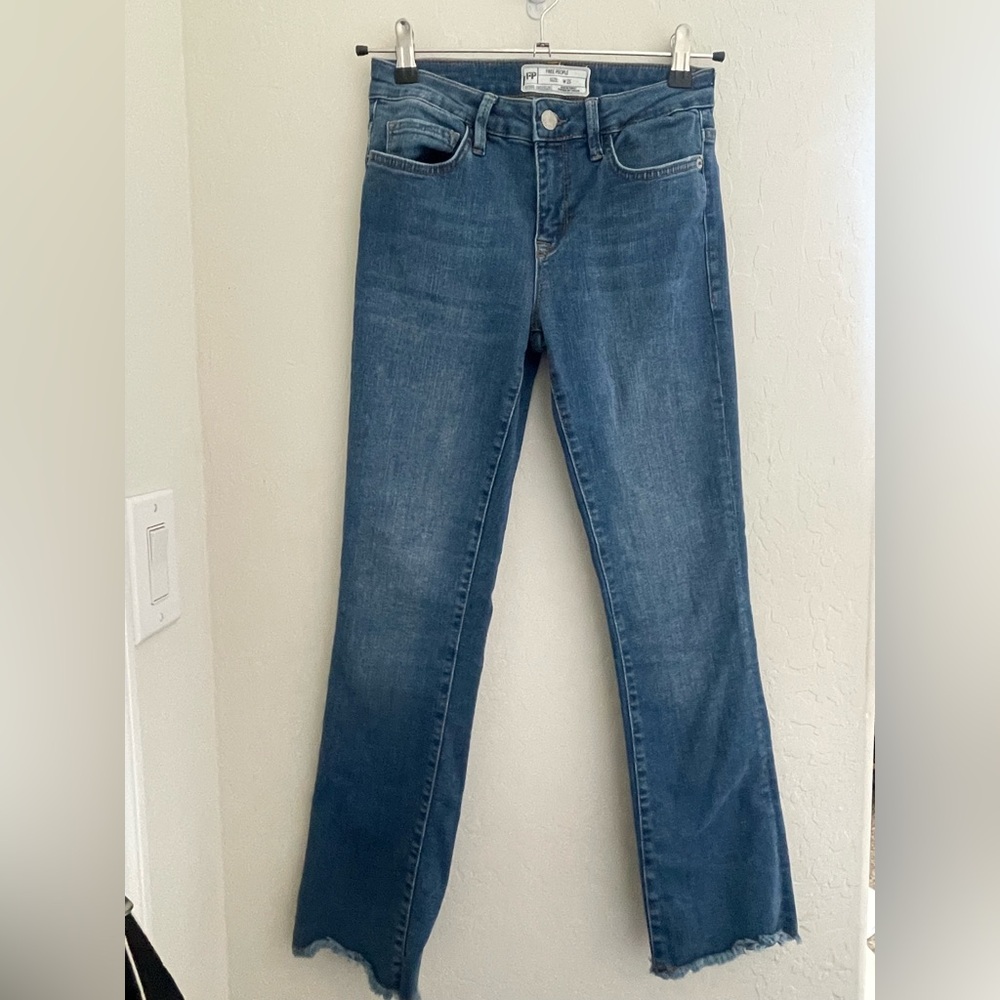 Free People Women's mid rise denim Jeans size 25